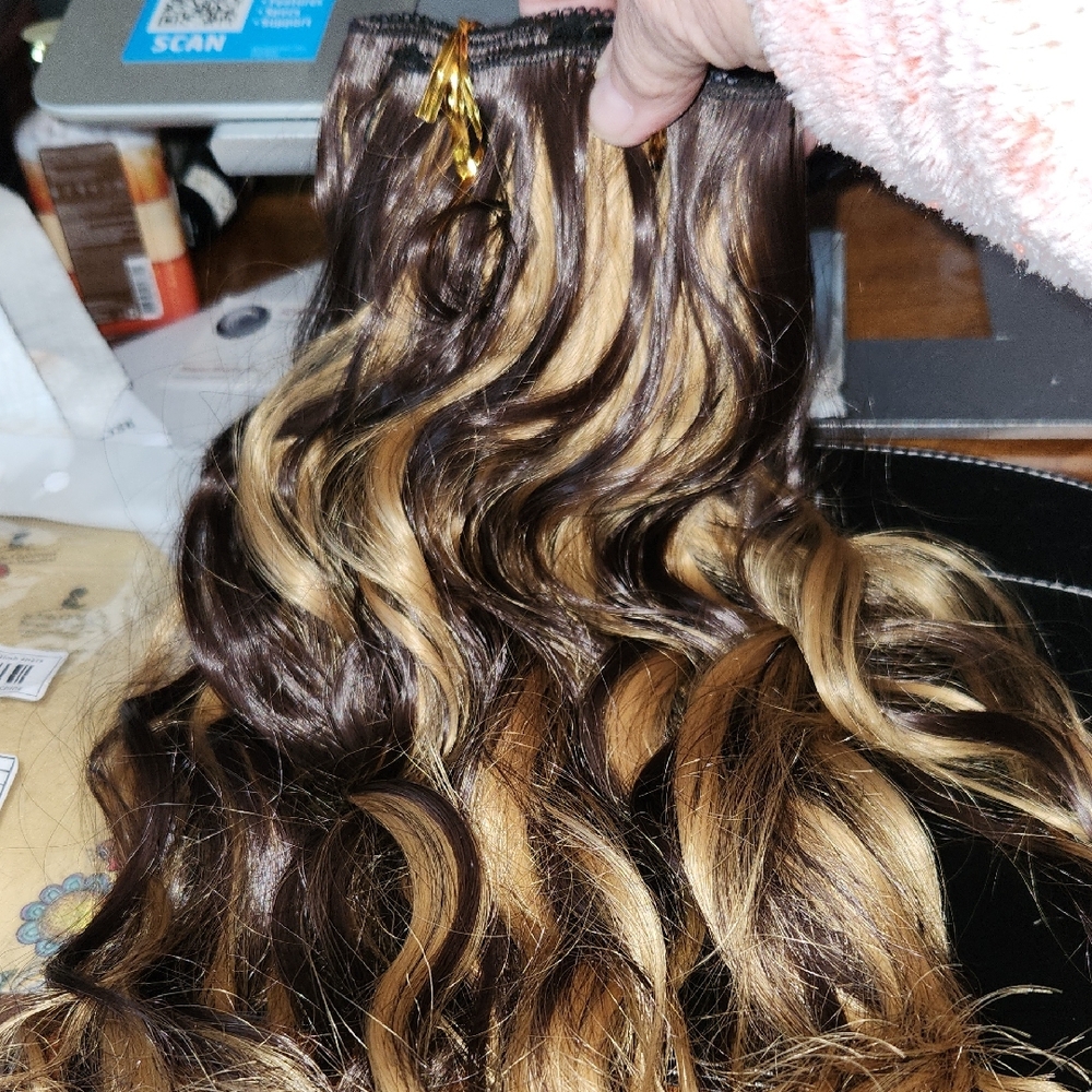 Hair Extentsion.